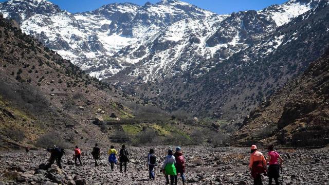 Gente haciendo trekking