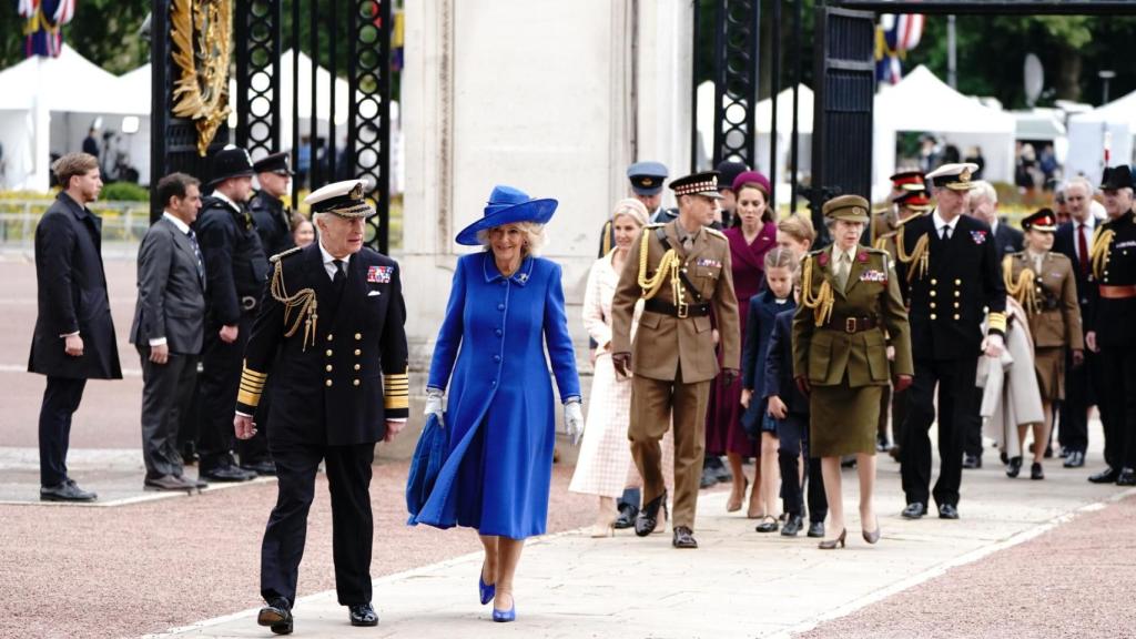 La Familia Real británica en el primer acto por el 80 aniversario del Día de la Victoria.