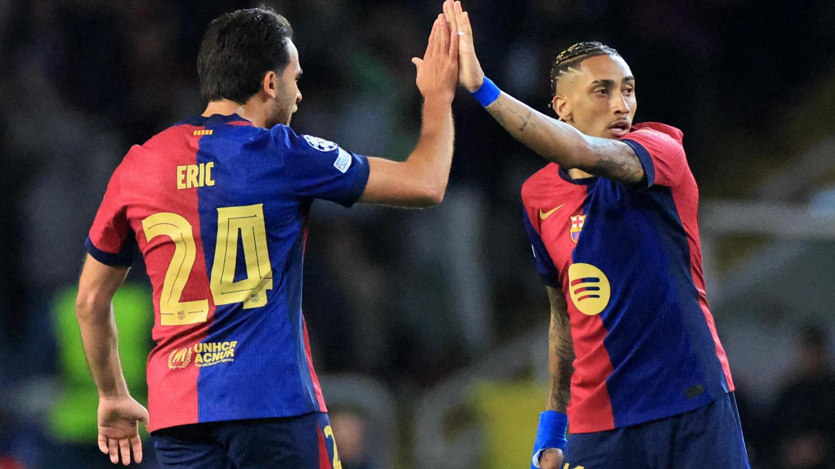 Eric García y Raphinha, durante el partido contra el Inter.