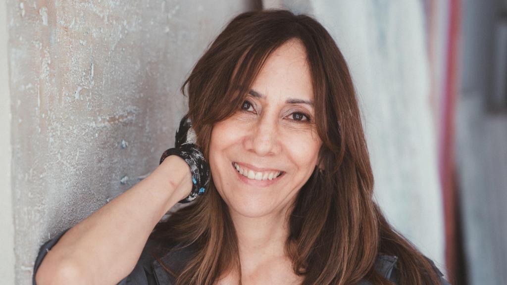 Marcela Once, la artista sostenible que crea obras con materiales 100% reciclados.