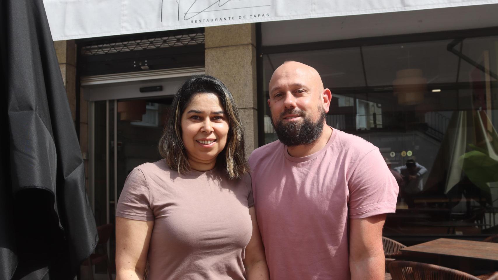 David y Elaine, dueños del nuevo restaurante de tapas del centro de Vigo