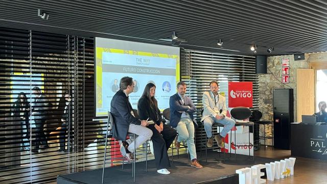 Mesa El futuro de la construcción en The Way Startup Summit