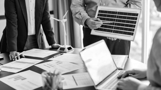 Firma de un PPA  (Power Purchase Agreement) es un acuerdo o contrato de compraventa de energía a largo plazo.