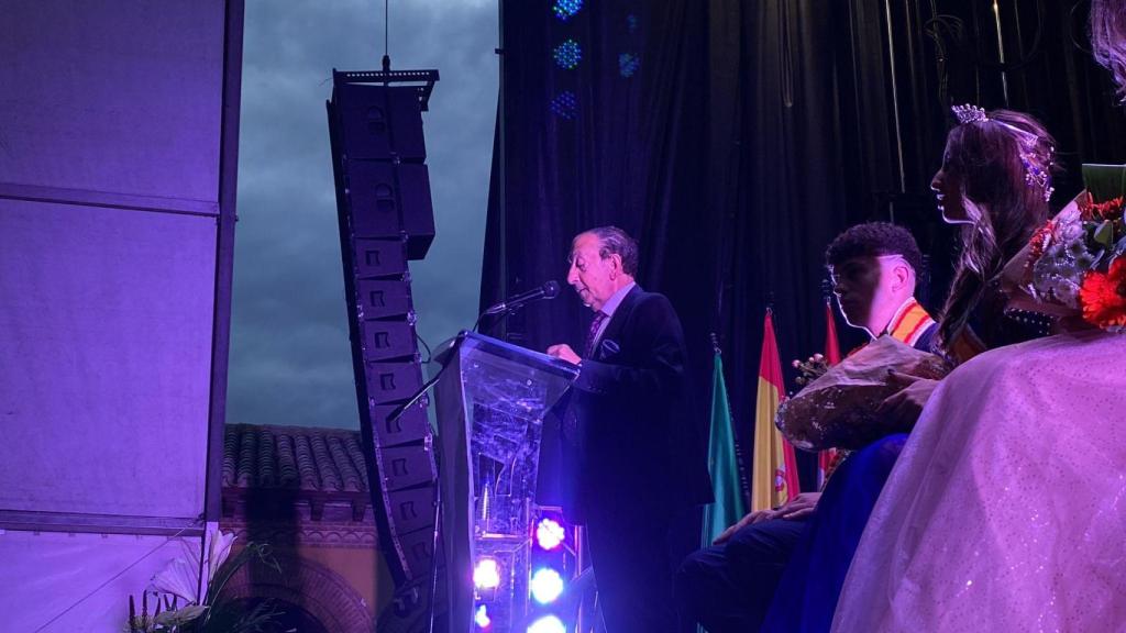 Jaime Valentín durante el pregón de las Fiestas de Valdestillas 2025