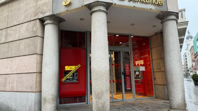 Cajero del Banco Santander en Duque de la Victoria
