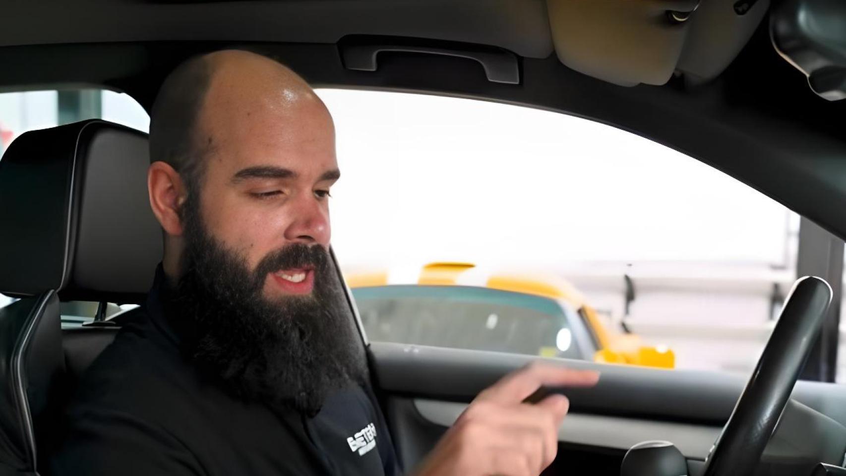 Alberto Peña, Mecánico y dueño del taller Evetech