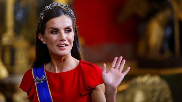 La reina Letizia en el Palacio Real de Madrid con la tiara floral en mayo de 2023.