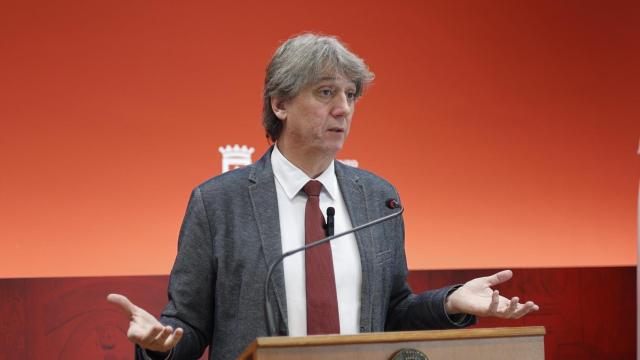 El alcalde de Soria y secretario general del PSOE de Castilla y León, Carlos Martínez, analiza cuestiones de actualidad.