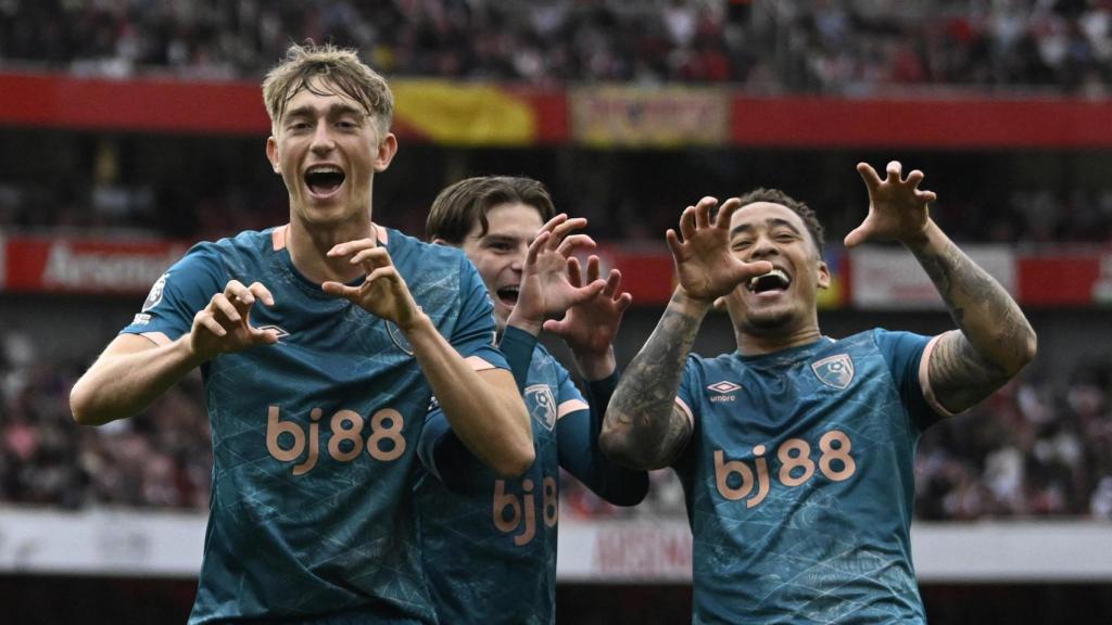 Dean Huijsen celebra su último gol con el Bournemouth