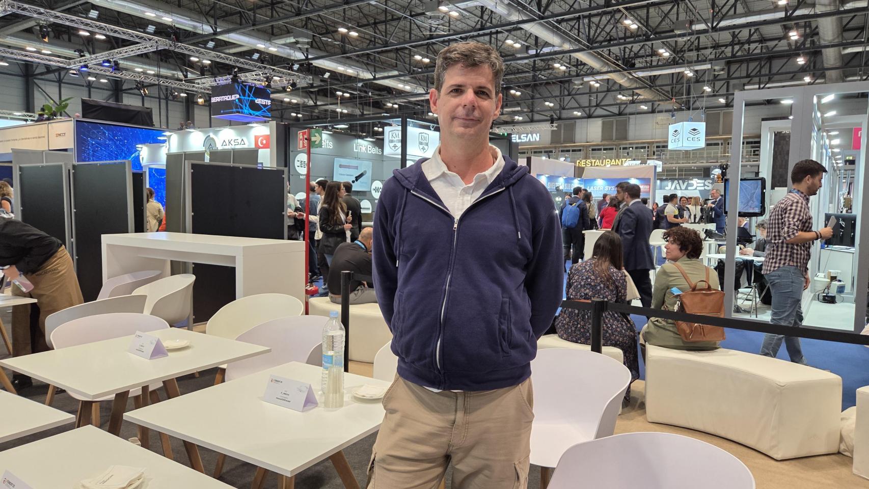 Gustavo Medina, CEO de XRF, en la Feria Internacional de Defensa y Seguridad de España, FEINDEF, celebrada esta semana en Madrid.