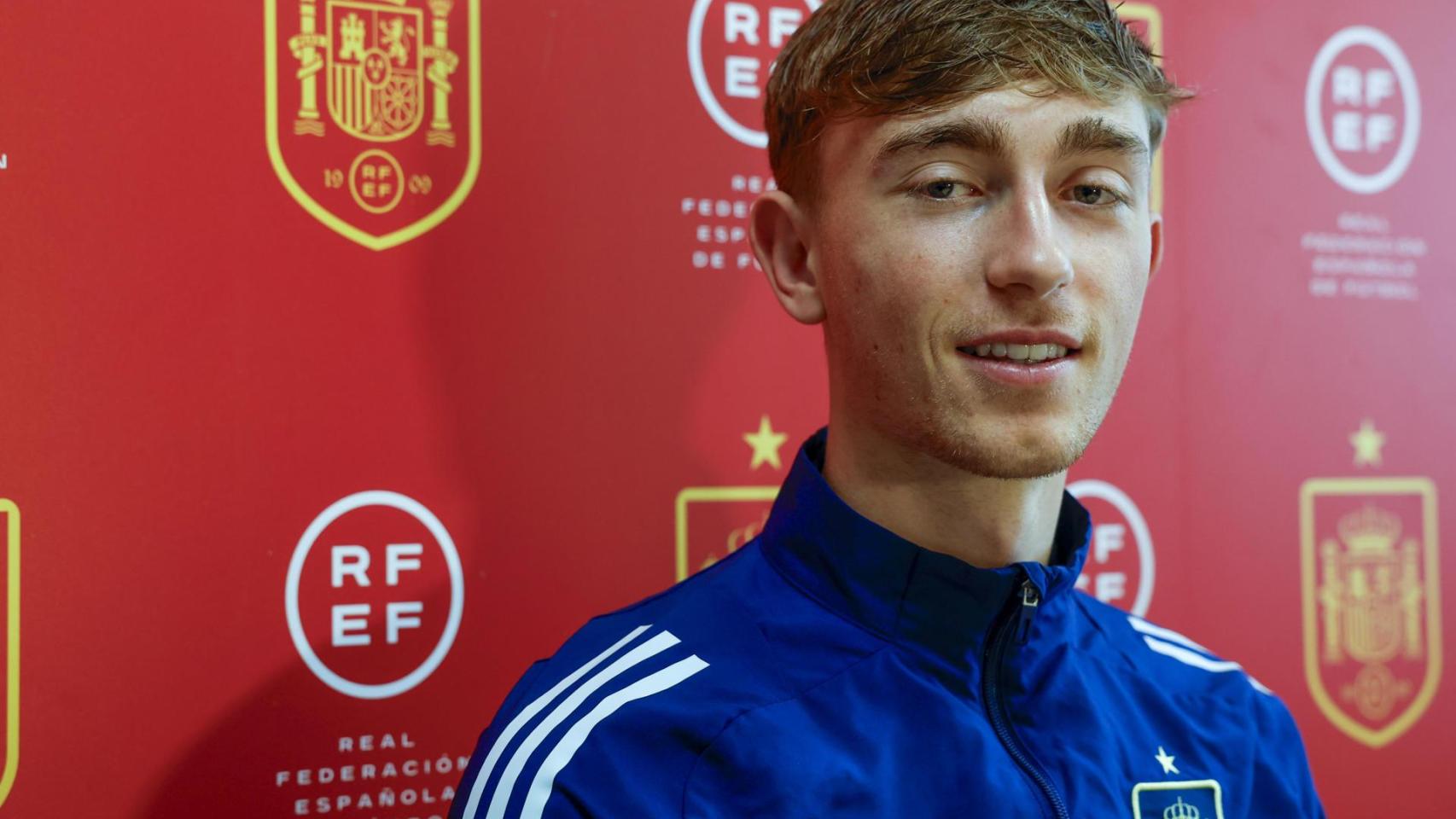 Dean Huijsen, con la Selección