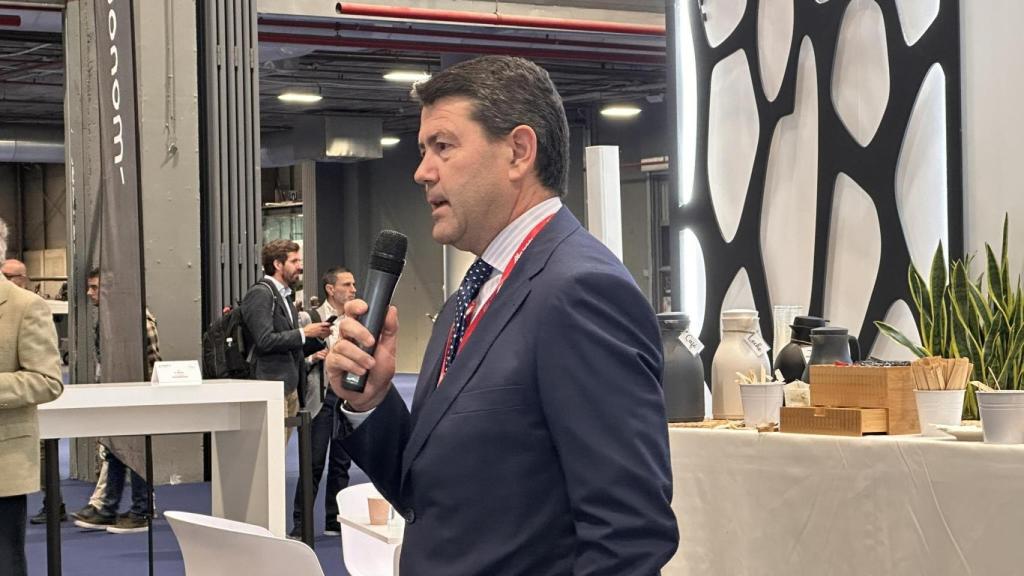 Ildefonso Vera en uno de los eventos realizados en 'Espacio Innova' de Feindef durante la última edición de la feria en Madrid.