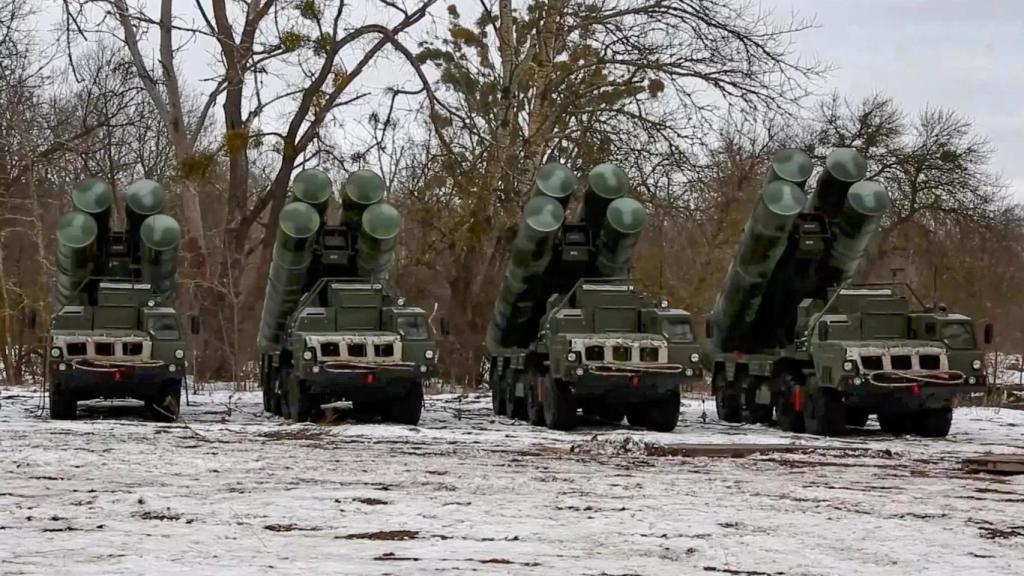 Sistema de misiles antiaéreos S-400 de Rusia