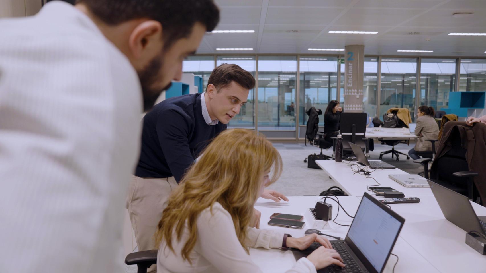 Parte de la plantilla de Lynx en una jornada de trabajo.