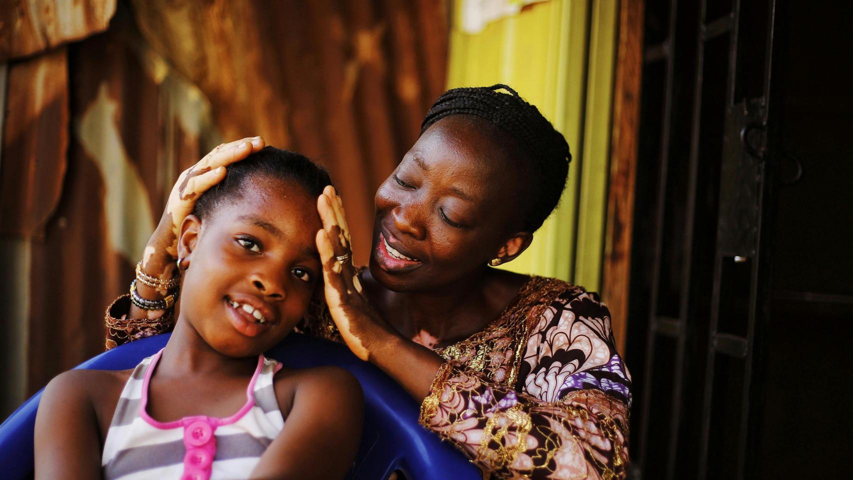 Madre e hija nigerianas.