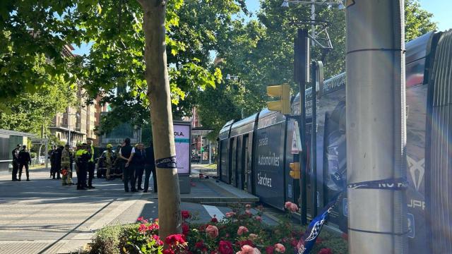 El tranvía arrolla a un hombre en patinete en Zaragoza