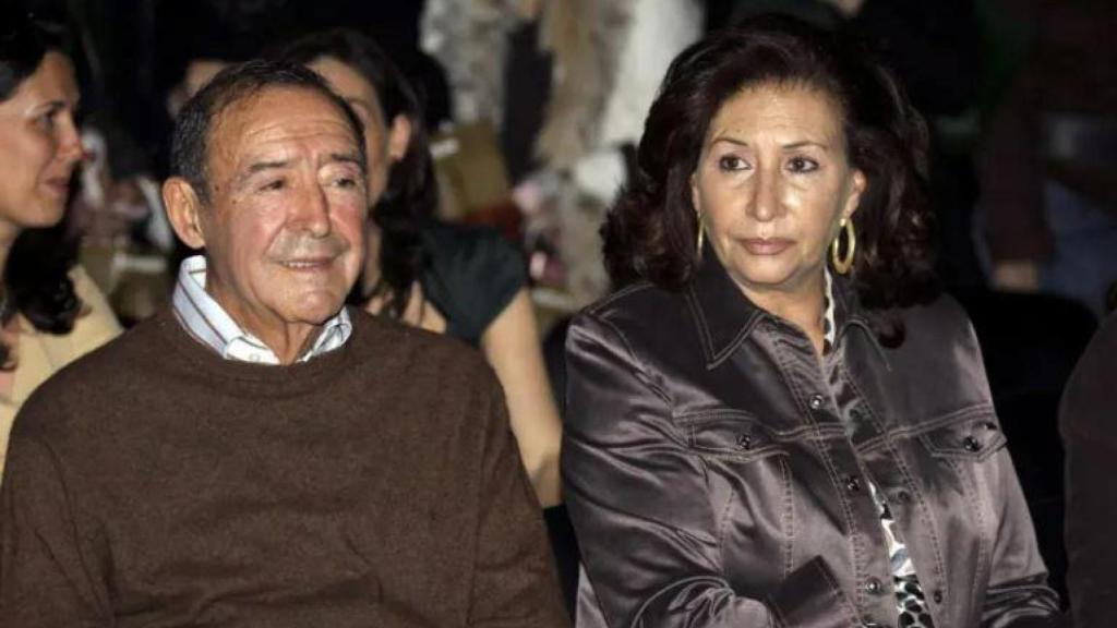 José Luis Martín Berrocal junto a Victoria en SIMOF 2007.