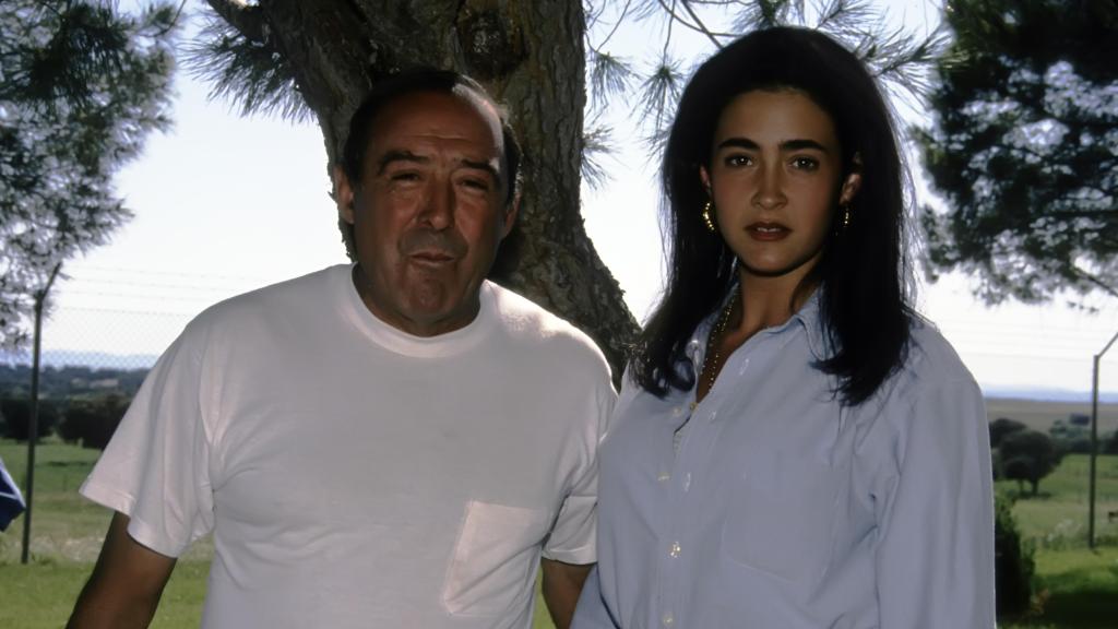 José Luis Martín Berrocal, con su hija Vicky, en una foto de 2000.