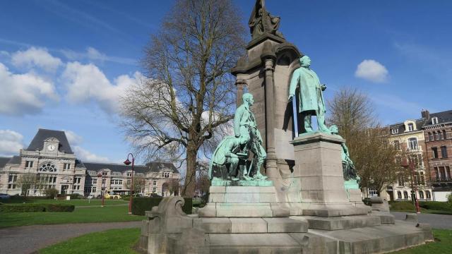 Monumento de Jules Bara en Tournai