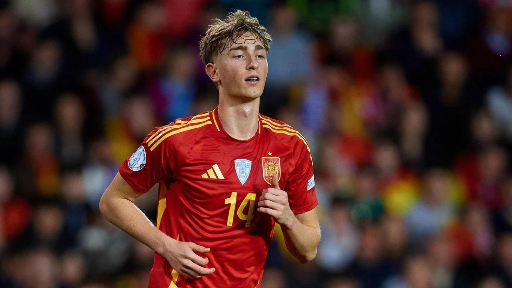 Dean Huijsen en el partido de la Selección contra Países Bajos.