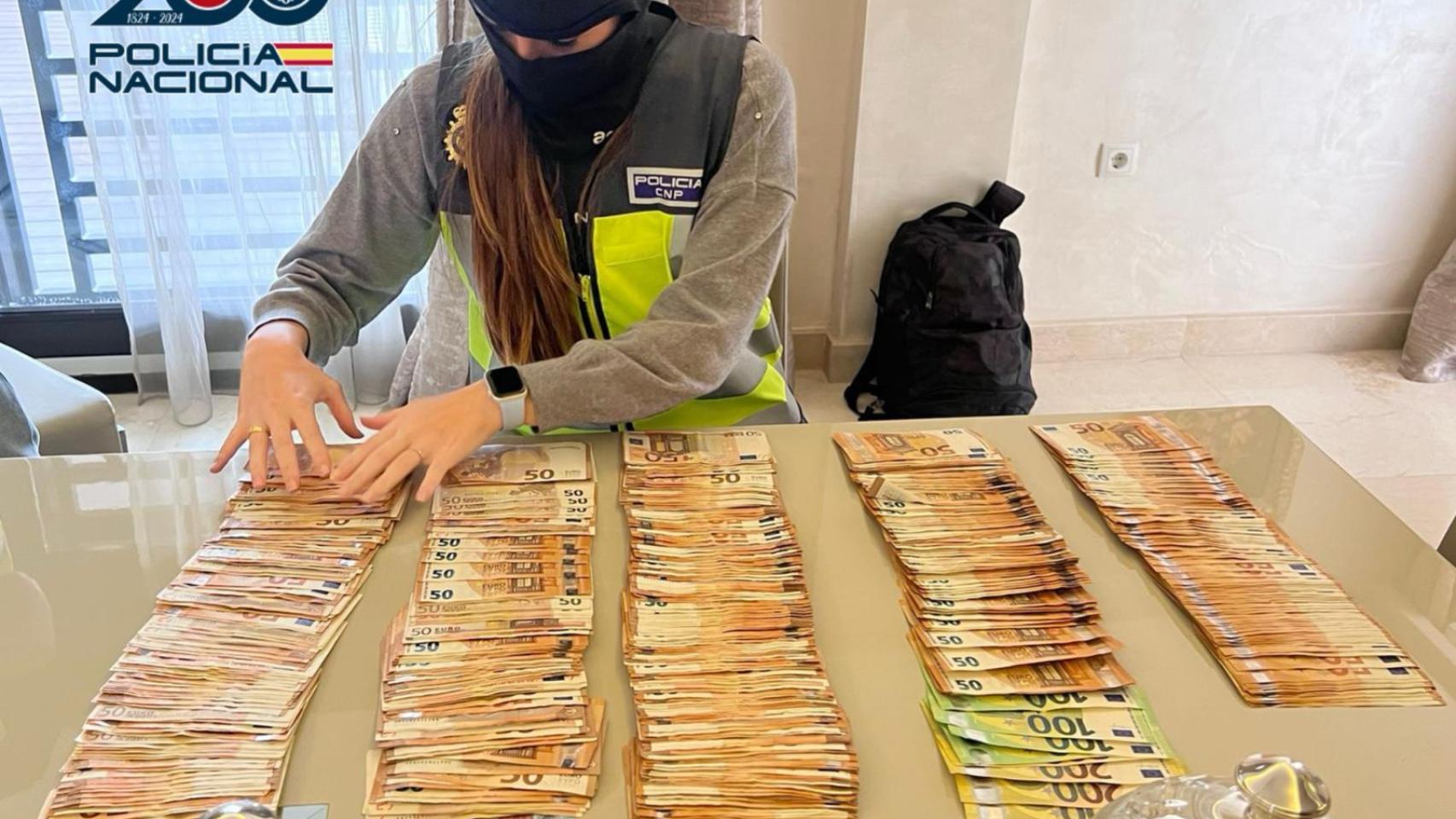 La Fiscalía avisa del «serio riesgo de fuga» del capo de la Mocro Maffia que acaba de ser liberado por un error administrativo La Fiscalía avisa del «serio riesgo de fuga» del capo de la Mocro Maffia que acaba de ser liberado por un error administrativo