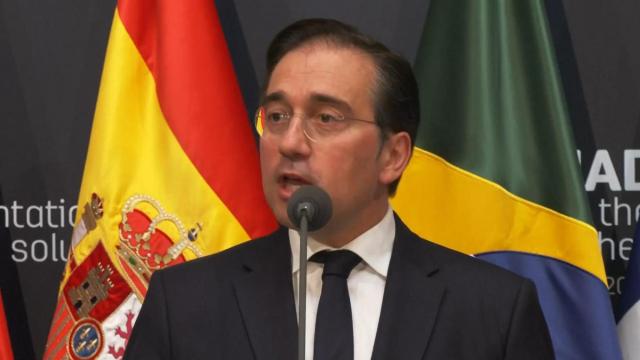 El ministro de Asuntos Exteriores, José Manuel Albares, en la cumbre internacional Grupo de Madrid.