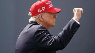 El presidente de Estados Unidos, Donald Trump, en una ceremonia militar este sábado.