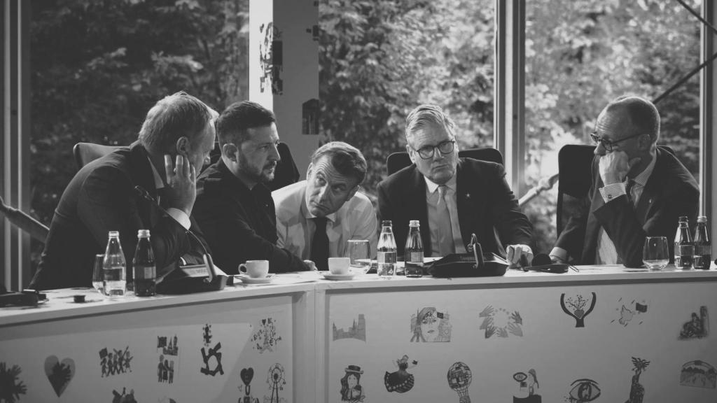 Los líderes europeos junto a Zelenski, el pasado lunes.