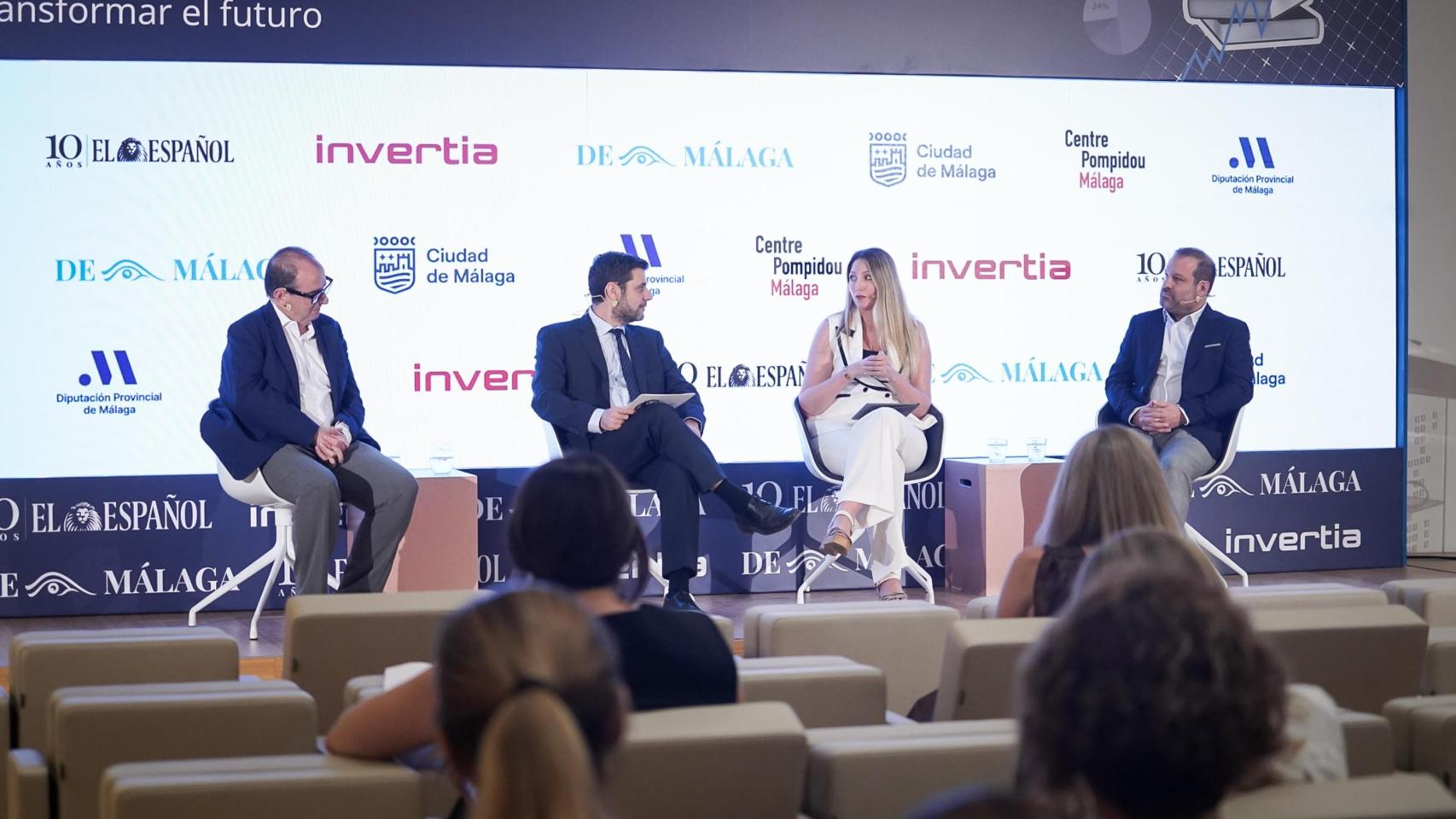 Francisco López Aguado, director de Inserta Empleo en Andalucía, Ceuta y Melilla de la Fundación ONCE; Ángel Recio, delegado de EL ESPAÑOL de Málaga; Sonia Ordóñez, directora de la Fundación Davante, y Mariano Soler, vicepresidente del Observatorio Europeo de la Juventud Rural.