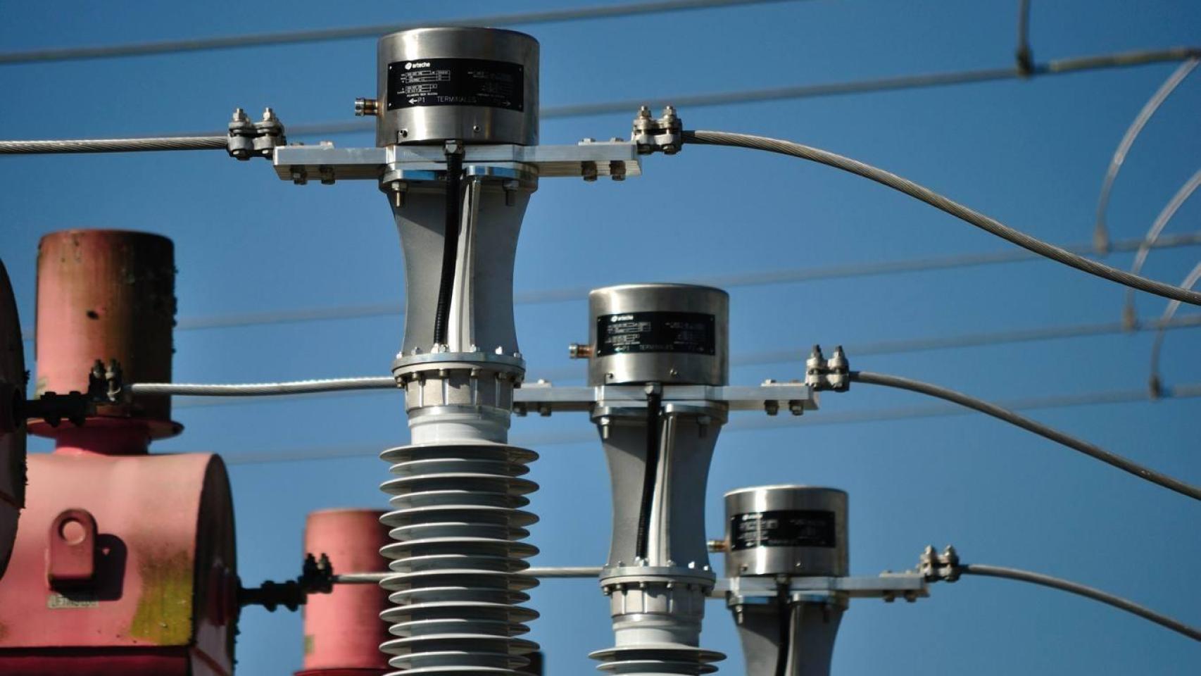 Equipamientos de redes eléctricas