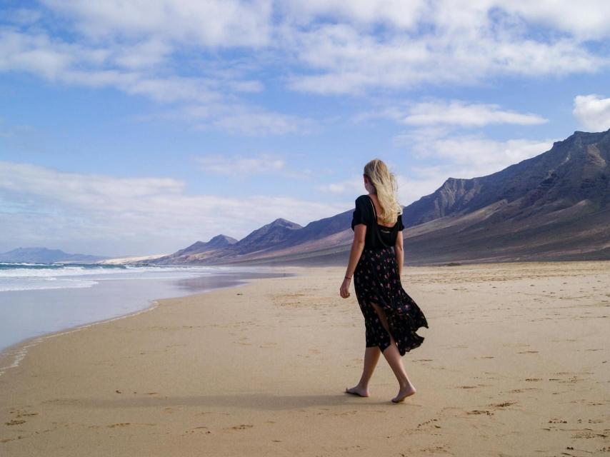 Vista de una las playas más salvajes de Fuerteventura.