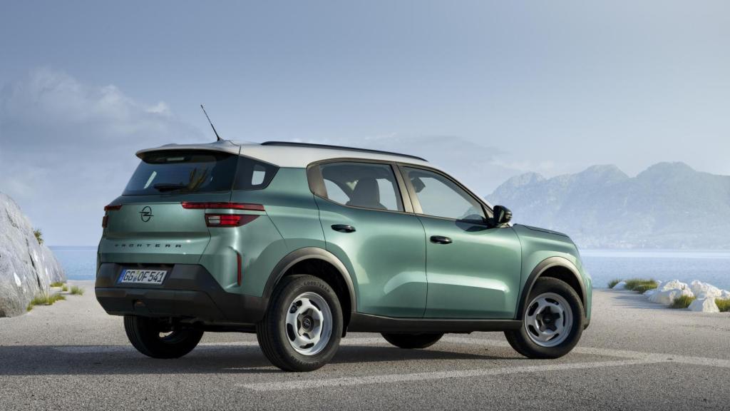 Vista tres cuartos trasera del nuevo Opel Frontera