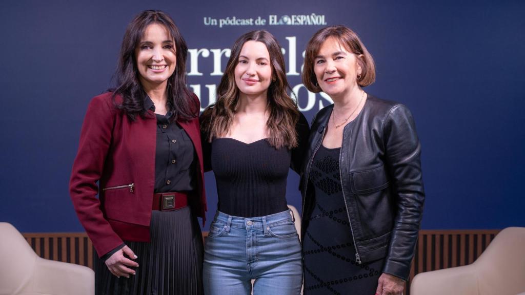 Cruz Sánchez de Lara y Charo Izquierdo, junto a la protagonista de esta semana en 'Arréglate que nos vamos'.