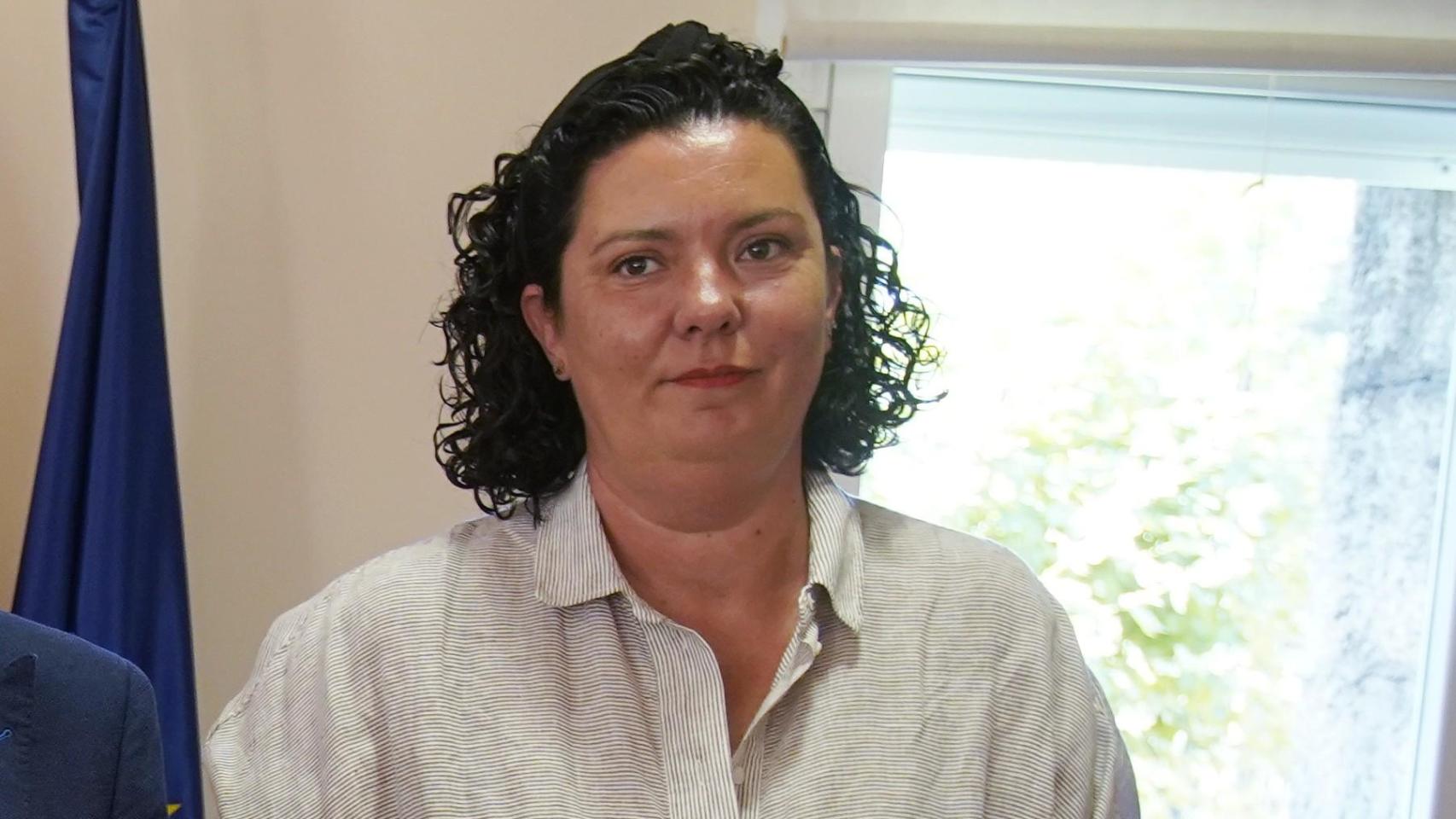 La alcaldesa de Cacabelos, Irene González, en una imagen de archivo