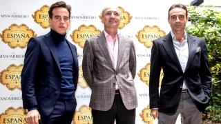 La intrahistoria de la visita de Enrique Ponce a la Clínica Ruber y cómo está su exsuegro, Victoriano, al cumplir 94 años