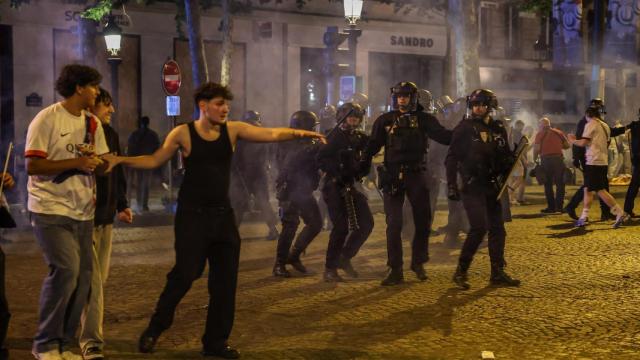 Aficionados del PSG provocan importantes disturbios.