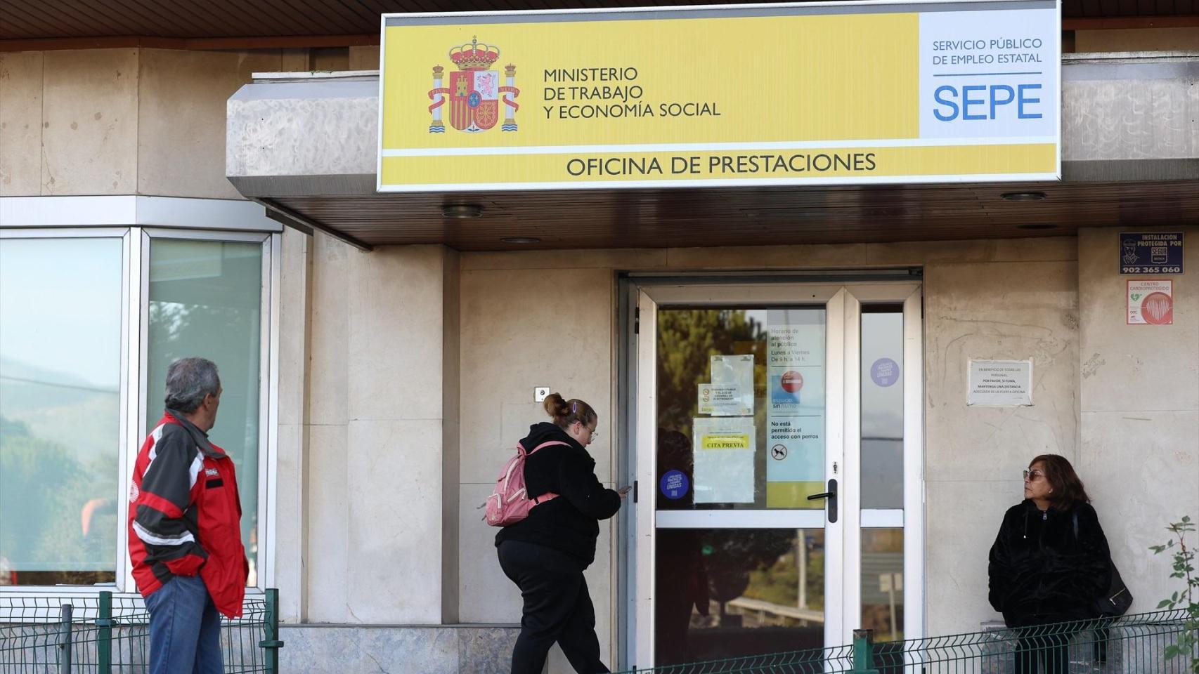 Mujer joven de 16 a 19 años, la gran damnificada por el paro tras los meses de verano