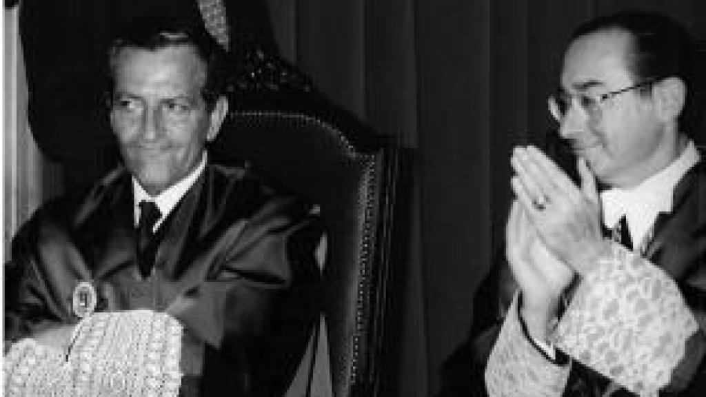 El expresidente del Gobierno, Adolfo Suárez, junto al exministro de Agricultura, Jaime Lamo de Espinosa.