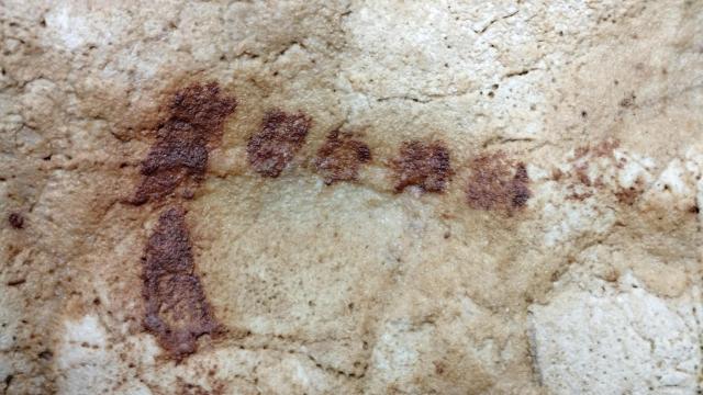 Huellas de dedos paleolíticos en las cuevas de Rincón de la Victoria