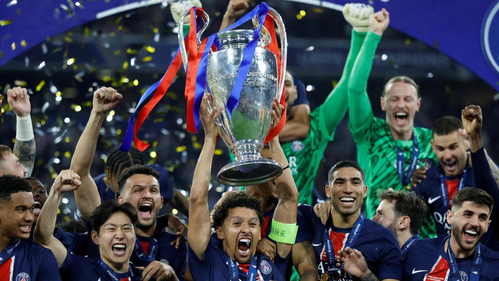 PSG players celebrate their victory in the Champions League final.
