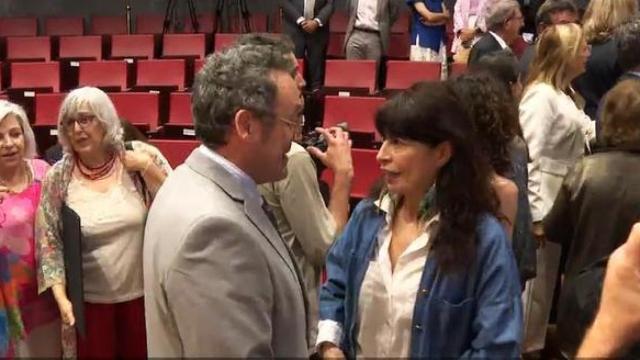 García Ortiz junto a Ana Redondo, el 9 de junio pasado en la entrega de los premios del Observatorio de Violencia Doméstica y de Género celebrada en Valladolid, donde un micrófono de La Sexta captó su conversación.