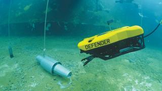 El dron submarino Defender durante una prueba