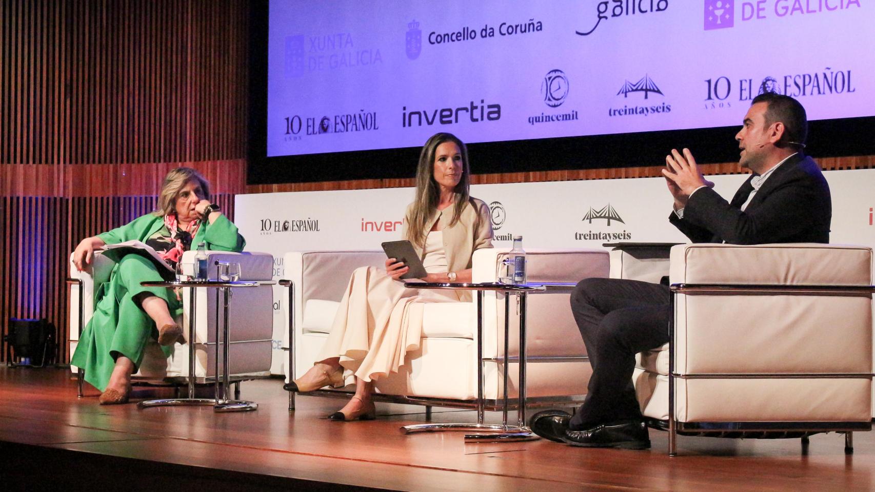 Ana Isabel Fernández, abogada laboralista y socia directora de Ancla Abogados; Mónica Martínez, consultora de Comunicación; y Diego Incio, fundador y CEO de Dest People