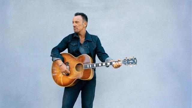 Bruce Springsteen en una foto promocional compartida por Sony Music Entertainment