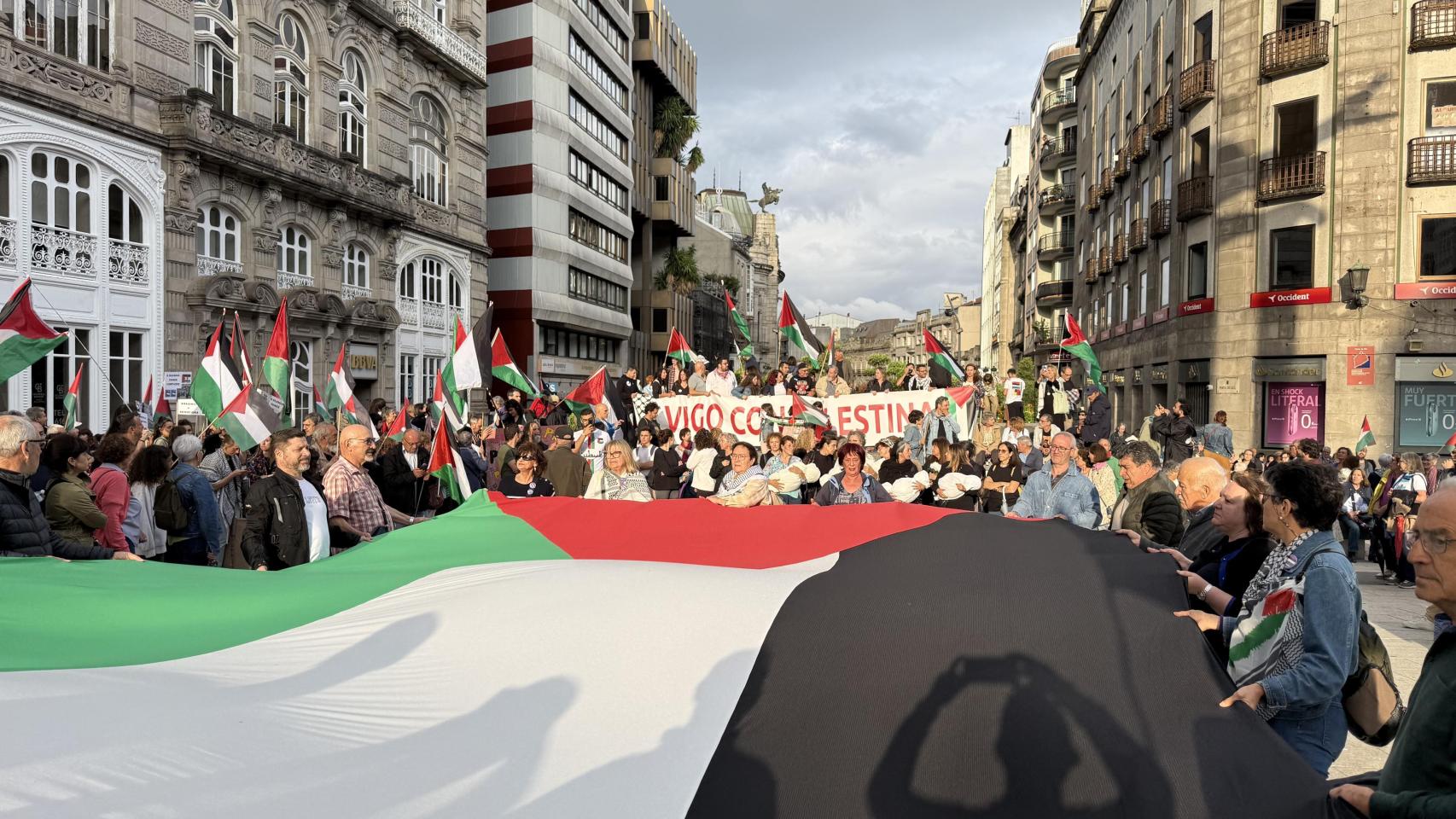 Manifestación contra el genocidio de Palestina, en Vigo, a 11 de junio de 2025