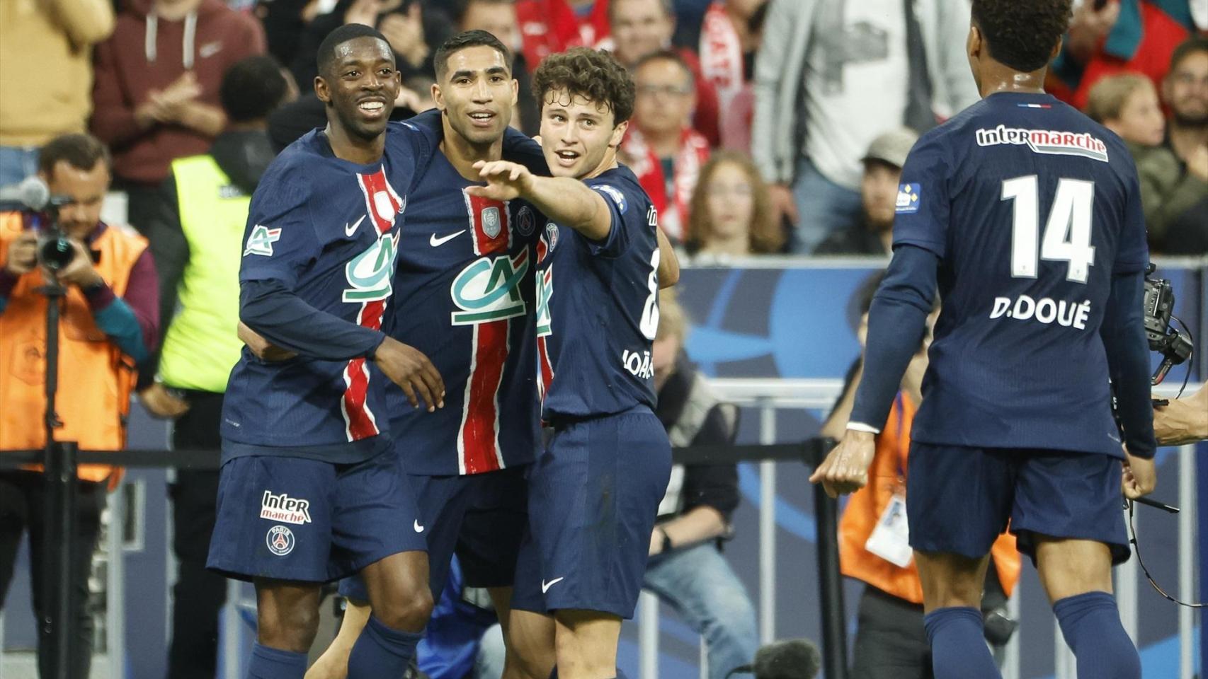 Los jugadores del PSG celebran el gol de Achraf en la final de la Copa de Francia,
