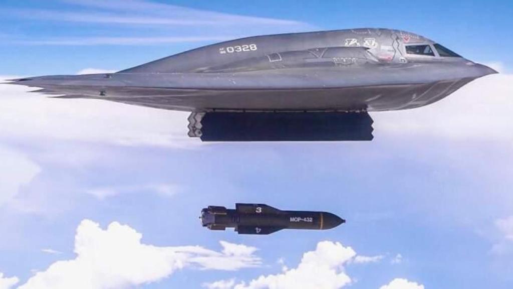 Ejemplar de la bomba fabricada por Boeing.