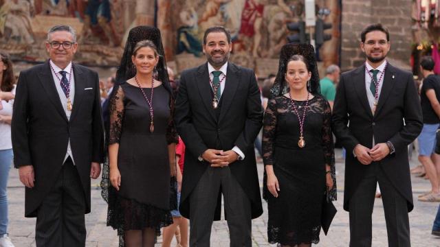 Paco Núñez junto a los miembros del PP en Castilla-La Mancha.