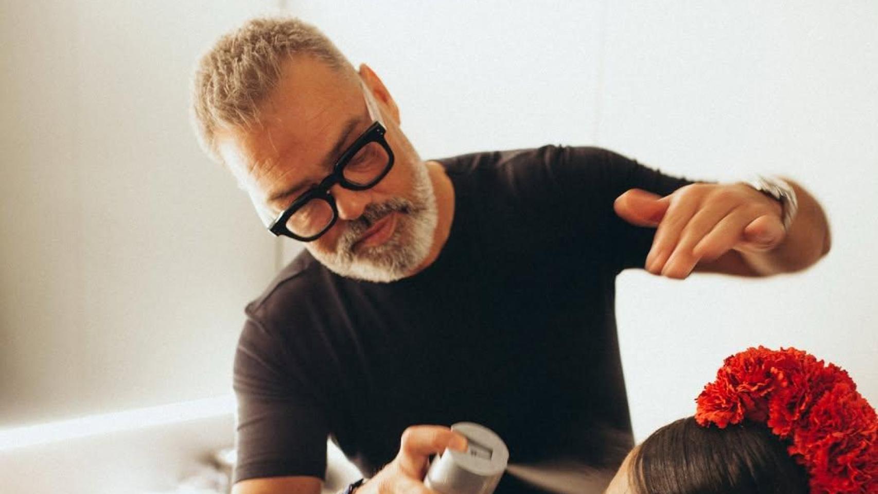 Víctor del Valle, peluquero profesional.