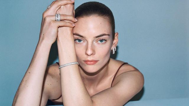 Foto de la campaña de la nueva propuesta de la firma de joyería.